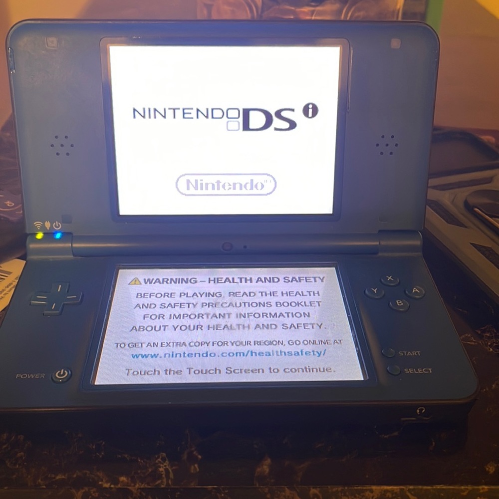 Nintendo DSI XL